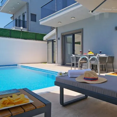 Villa Happy House - Luxury With Private Pool Kargı