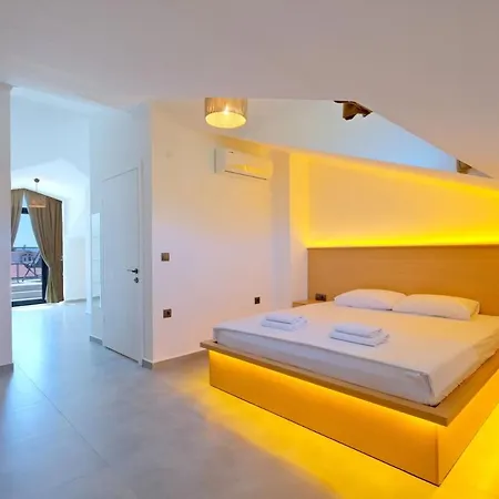 Happy House - Luxury With Private Pool Villa *