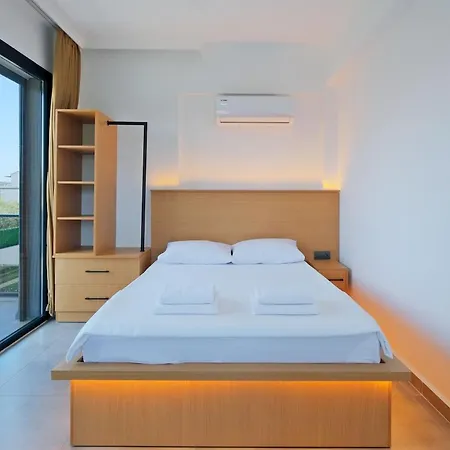 Happy House - Luxury With Private Pool Villa *