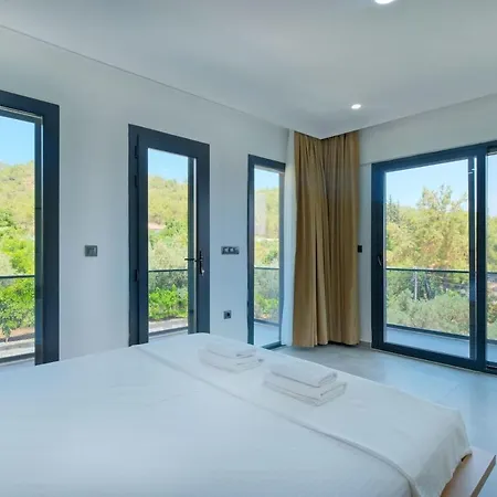 Happy House - Luxury With Private Pool Villa Kargı