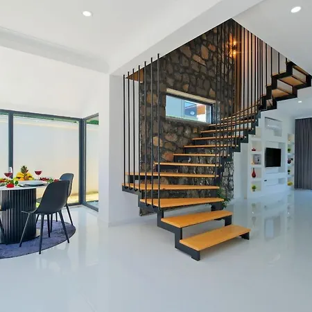 Happy House - Luxury With Private Pool * Kargı